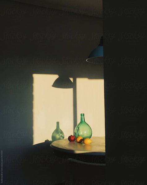 Still Life Pictures, Life Drawing Reference, Shadow Photography, Still Life Photos, Still Photography, Composition Photography, Framing Photography, Color Studies, Still Life Art