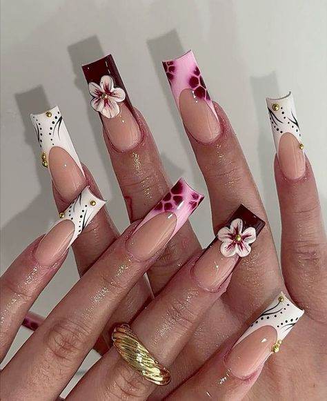 September Nails Aesthetic, Fall Nails Asthetic, Birthday Nails September, Gel Flower Nail Designs, September Birthday Nails, Nails With Pink Flowers, Square Pink Nails, Dramatic Nails, Earthy Nails