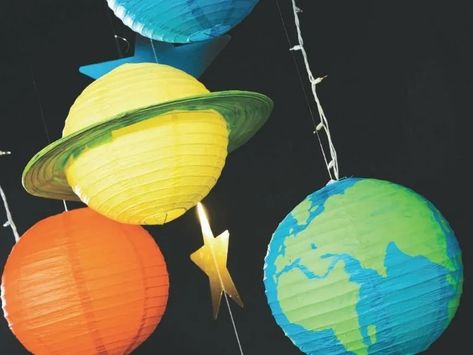 40+ Space Birthday Party Ideas That are Out of this World! · Craftwhack Planet Decorations, Diy Galaxie, Vbs Diy, Planet Decor, Vbs Space, Space Vbs, Stellar Vbs, Lantern Parade, Paper Lanterns Diy