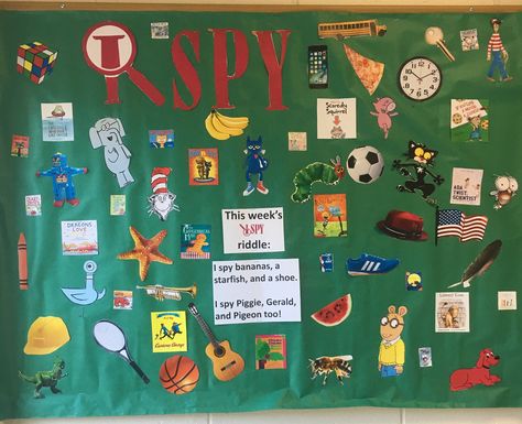 I spy library bulletin board I Spy Door Decoration, I Spy Bulletin Board Preschool, I Spy Board, I Spy Bulletin Board Ideas, I Spy Bulletin Board, Sunshine Classroom, Passive Programming Library, Passive Programming, Kids Play Centre