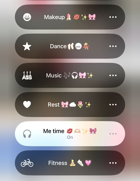 Organize Phone Apps, Cute Emoji Combinations, Whatsapp Theme, Iphone Life Hacks, Iphone Life, Phone Inspiration, Iphone Organization, Iphone App Layout, App Layout