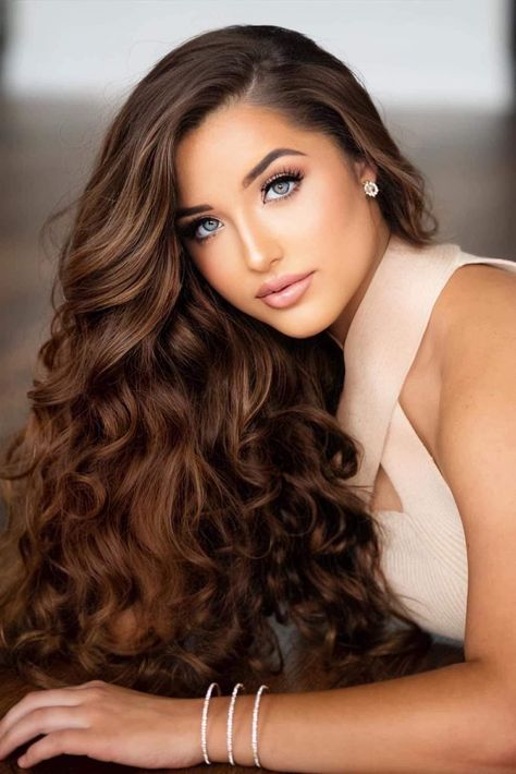 Photogenic Poses For Pageant, Pageant Photoshoot Ideas Outdoor, Natural Pageant Headshots, Photo Shoot Hairstyles Ideas, Teen Pageant Headshots, Pageant Headshots Poses, Pageant Photoshoot Ideas, Pose Chart, Pageant Hair And Makeup