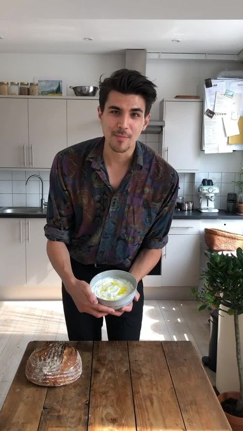 Julius Fiedler(@bakinghermann) on TikTok: Warning: garlic breath. But oh so worth it. #learnontiktok #sourdough #tzatziki #food #cookingathome Julius Fiedler, Garlic Breath, Cooking Hacks, Worth It, Cooking Tips, Tik Tok, Garlic, Quick Saves