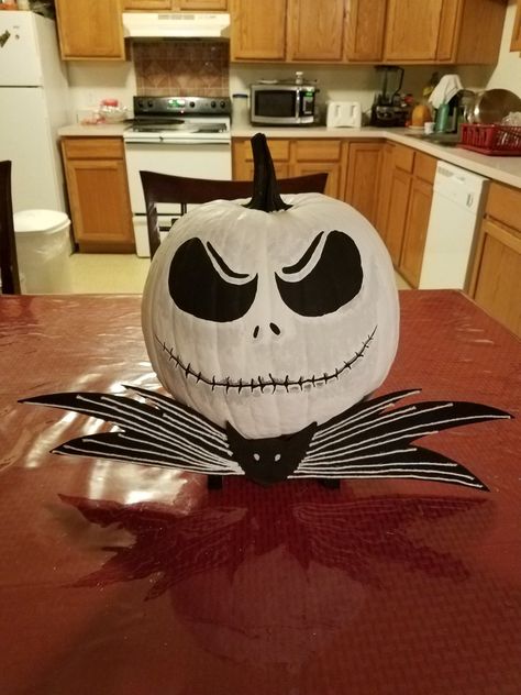 Jack Skellington Pumpkin Painting Ideas, The Nightmare Before Christmas Pumpkin Painting, Jack Skellington Pumpkin Painting, Jack Pumpkin Painting, Nightmare Before Christmas Pumpkin Paint, Christmas Pumpkin Painting, Jack The Nightmare Before Christmas, The Nightmare Before Christmas Pumpkin, Calabaza Halloween