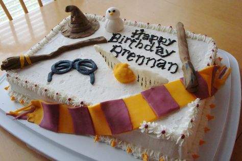 Harry Potter Food cake | Cakes by Lori Crocker — Birthday Cakes Gateau Harry Potter, Cumpleaños Harry Potter, Harry Potter Birthday Cake, Harry Potter Bday, Cake Table Birthday, Birthday Sheet Cakes, Harry Potter Baby Shower, Harry Potter Food, Festa Harry Potter