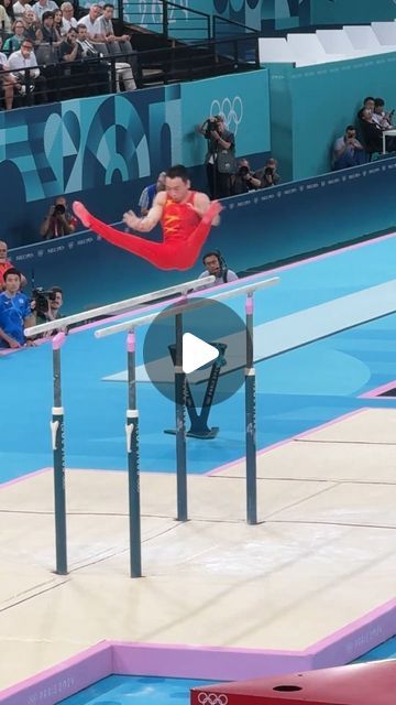 Chinese Gymnastics Team🇨🇳中国体操队 on Instagram: "SLAYYY! Zou Jingyuan has flipped and soared his way to glory, clinching GOLD in Men's Parallel Bars at the #paris2024. 6.9+9.300=16.200🥇
Follow @china__gymnastics for more videos!

Image source: 两个爸爸三个女儿
#gymnastics #gymnast #china #Paris #olympic #2024 #zoujingyuan" Gymnastics Skills Videos, Chinese Gymnastics, Famous Gymnasts, Gymnastics Competition, Acrobatic Gymnastics, Gymnastics Team, Gymnastics Videos, Gymnastics Photography, Olympic Gymnastics