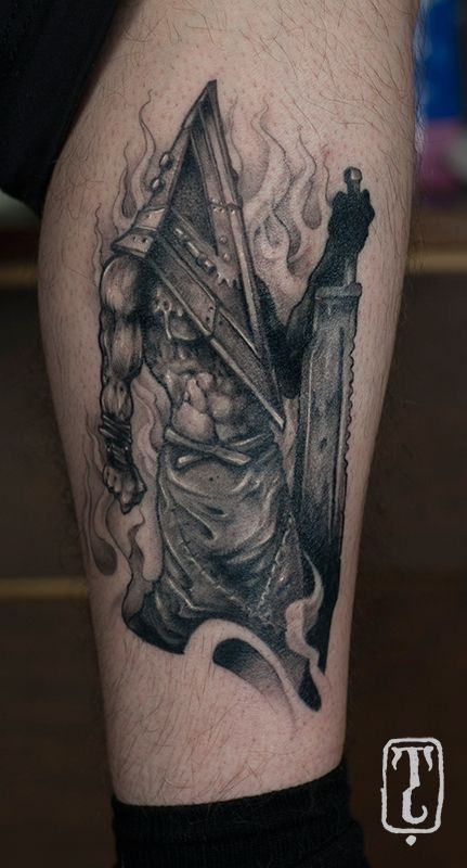 Silent Hill Tattoo Pyramid Head, The Evil Within Tattoo, Pyramid Head Tattoo, Anomaly Tattoo, Silent Hill Tattoo, Apocalypse Tattoo, Gamer Tattoos, Pyramid Head, Movie Tattoos