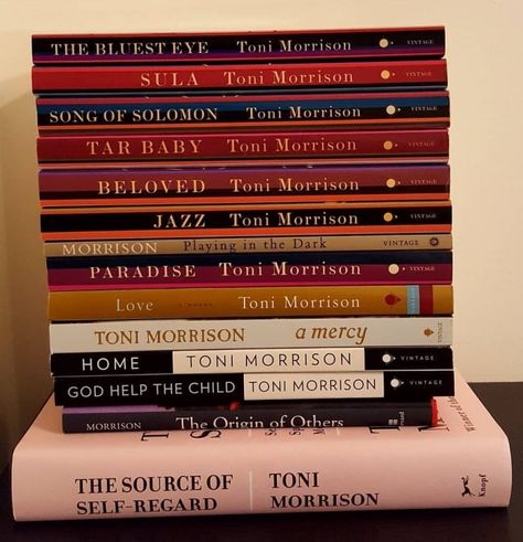 Toni Morrison Aesthetic, Toni Morrison Books, Sula Toni Morrison, Song Of Solomon Toni Morrison, Beloved Toni Morrison, Empowering Books, Best Self Help Books, Healing Books, 100 Books To Read