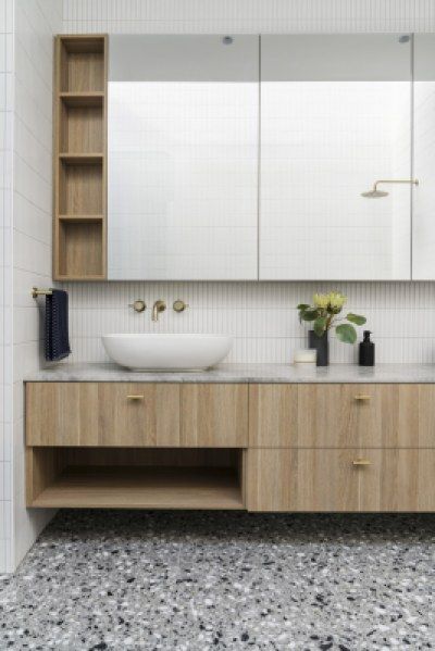 Hampton Street, Brighton - Projects - polytec Timber Vanity, Bathroom Addition, Bathroom Design Trends, Brass Fixtures, Blue Space, Bathroom Inspiration Decor, Bathroom Basin, Relaxing Bath, Bathroom Space