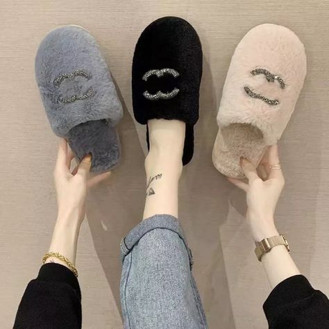 Check out this product on Alibaba App Home cotton slippers indoor winter lovers cute girls plus velvet non-slip soft bottom ladies slides Slipper For Women, Winter Lovers, Ladies Slides, Cotton Slippers, App Home, Plush Slippers, Home Slippers, Buy Home, House Shoes