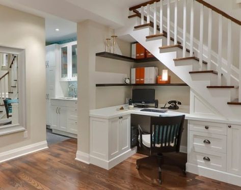 5 Home office design tips for the remote worker Stairs Basement, Space Under Stairs, Decoration Hall, تحت الدرج, Traditional Home Office, Basement Inspiration, Craft Desk, Ideas Hogar, Understairs Storage