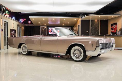 1966 Lincoln Continental Convertible Lincoln Convertible, 1961 Lincoln Continental, 1964 Lincoln Continental, Lincoln Continental 1963, 1967 Lincoln Continental Convertible, 1977 Lincoln Continental Town Car, How To Clean Chrome, Lincoln Motor, Lincoln Motor Company