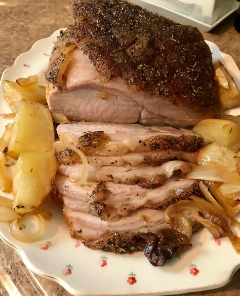 Pork Shoulder Blade Roast, Pork Burgers Recipes, Boneless Pork Shoulder Roast, Blade Roast, Pork Roast In Oven, Pork Shoulder Recipes, Shoulder Roast, Boneless Pork Shoulder, Pork Shoulder Roast