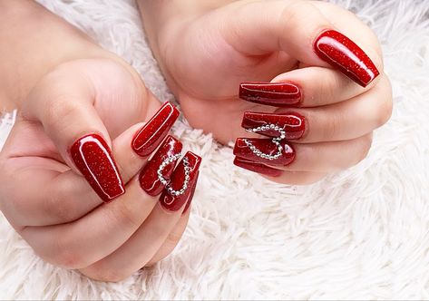 Red Heart Gem Nails, Red Nails With Diamonds, Red Nails With Gems, Dark Red Nails, Sunflower Nails, Glittery Nails, Red Acrylic Nails, Pandora Heart, Nail Sets