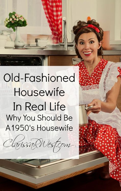 Homemaker Schedule, 1950s Housewife, Happy Homemaking, Christian Homemaking, Vintage Housewife, Happy Housewife, Retro Housewife, Word Study, Good Wife