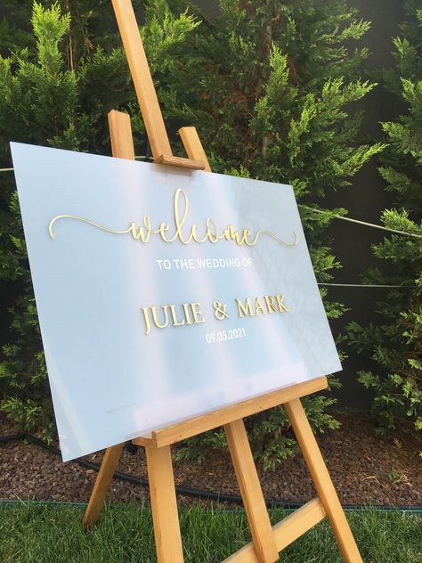 Excited to share the latest addition to my #etsy shop: Wedding Welcome Sign - Frosted Acrylic 3D gold / silver mirror acrylic Wedding Sign | Acrylic Wedding Sign - Modern Wedding Decor -Hen Do https://etsy.me/3t9NHVv #clear #wedding #christmas #white #beachtropical #ac Wedding Sign Acrylic, Wedding Fail, Acrylic Wedding Sign, Image Couple, Modern Wedding Decor, Event Sign, Custom Wedding Signs, Frosted Acrylic, Bridal Shower Signs