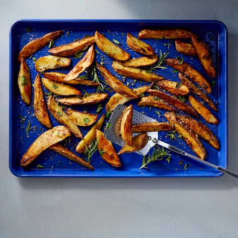 Roasted Herb Potato Wedges | Recipes | WW USA Ww Potatoes, Potatoe Wedges, Ww 2023, Ww 2024, Potatoes Dishes, Ww Sides, Ww Dinner, Fodmap Foods, Potato Wedges Recipe