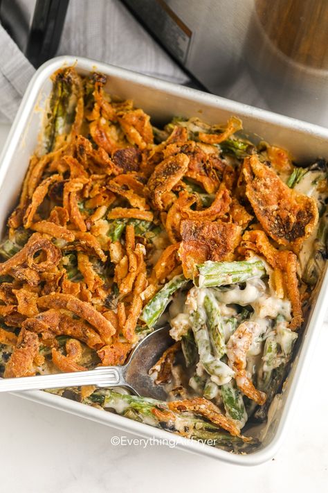 A quick and easy side dish made easy in the air fryer. Air Fryer Green Bean Casserole, Green Bean Casserole In Air Fryer, Simple Green Bean Casserole, My Air Fryer Kitchen, Green Bean Casserole Ingredients, Air Fryer Kitchen, Freeze Beans, Green Bean Casserole Recipe, Classic Green Bean Casserole