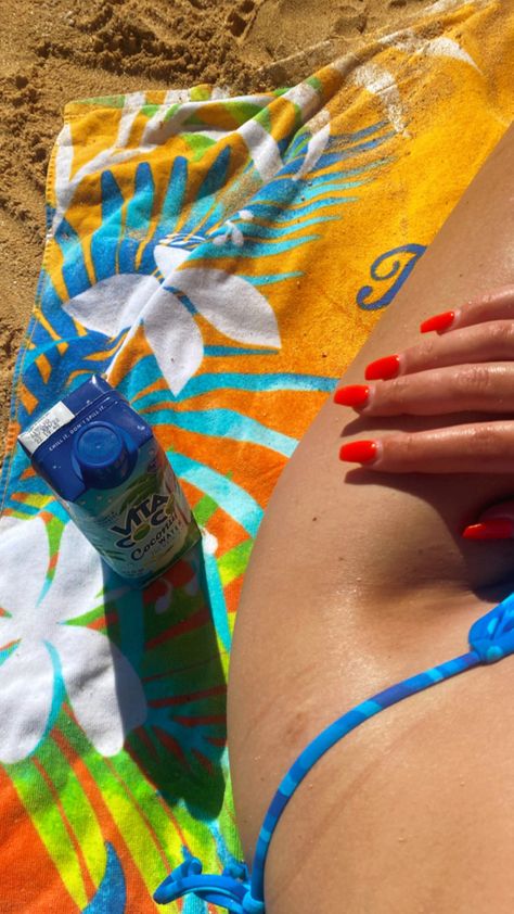 Red nails/Summer nails Red Nails Summer, Nails Beach, Nails Summer Nails, Nails Summer, Red Nails, Beach Pictures, Nail Inspo, Summer Nails, Nails