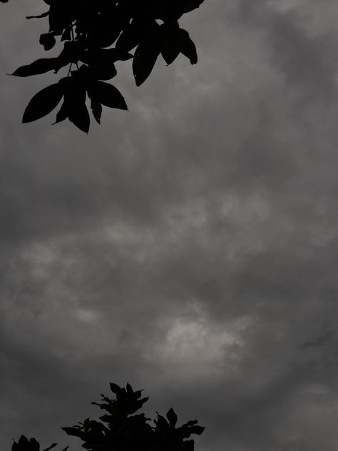 Aesthetic sky, black and white, black aesthetic, moody cloud, moody sky Moody Weather Aesthetic, Hazy Aesthetic, Moody Weather, Moody Sky, Moody Wallpaper, Up Animation, Aesthetic Sky, Stormy Weather, Clear Sky