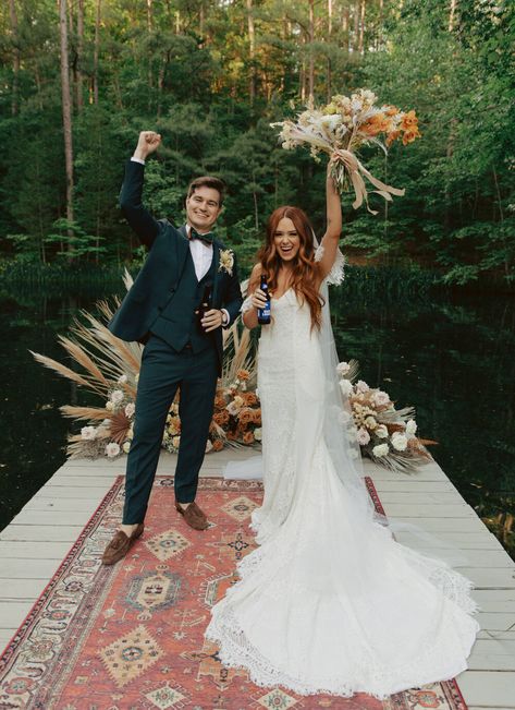 Wedding Ceremony On Dock, Dock Wedding Decor, Lake Dock Elopement, Dock Ceremony Wedding, Wedding On Dock, Wedding On A Dock, Dock Wedding Decorations, Dock Wedding Ceremony, Boho Venue