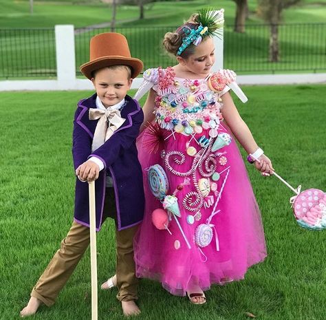 Siblings Halloween Costumes, Two Person Costumes, Wonka Costume, Donut Costume, Candy Princess, Willy Wonka Costume, Sibling Halloween Costumes, Sister Costumes, Sibling Costume