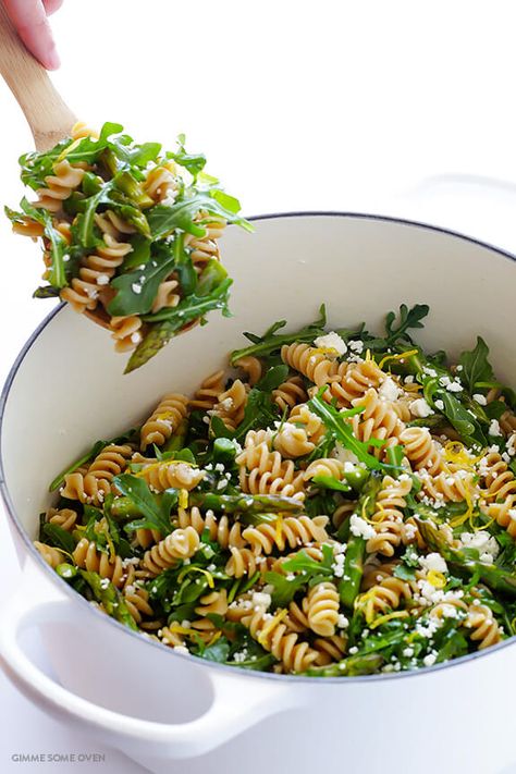 Arugula Pasta Salad, Pasta Recipes For Lunch, Arugula Pasta, Arugula Recipes, Plats Healthy, Gimme Some Oven, Healthy Pasta Recipes, Low Carb Paleo, Think Food