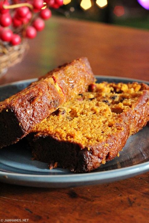 Libby's Ridiculously Moist Pumpkin Cranberry Bread | Jam Hands Fig Loaf, Pumpkin Nut Bread, Pumpkin Cranberry Bread, Bread Jam, Carrot Bread, Cranberry Orange Bread, Pumpkin Coffee Cakes, Chocolate Chip Bread, Pumpkin Chocolate Chip Bread