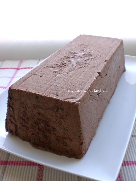 Chocolate Semifreddo Chocolate Semifreddo, Semifreddo Recipe, Chocolate Tarts Recipe, Ice Cream Maker Recipes, Chocolate Tart, Chocolate Treats, Pudding Recipes, Frozen Desserts, Fruit Desserts