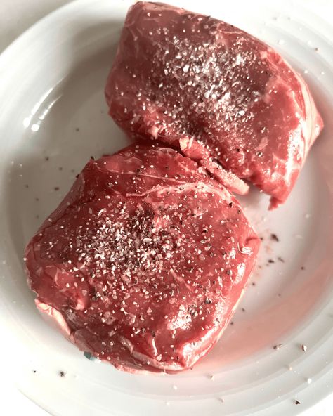 How to Grill Top Sirloin Steak Top Sirloin Steak Recipes Grilled, Grill Top Sirloin Steak, Grilled Sirloin Steak Recipes, Top Sirloin Steak Recipe, Grilled Chicken Burgers, Smoked Potatoes, Sirloin Steak Recipes, Smoked Meatloaf, Top Sirloin