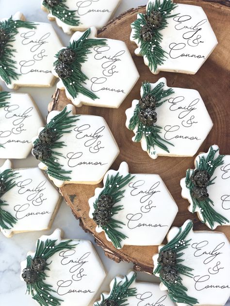 Christmas Cookies Wedding, Christmas Wedding Shower Cookies, Wedding Christmas Cookies, Winter Bridal Shower Cookies, Christmas Wedding Cookies Decorated, Christmas Bridal Shower Cookies, November Wedding Theme, Winter Wedding Cookies Decorated, Christmas Engagement Cookies