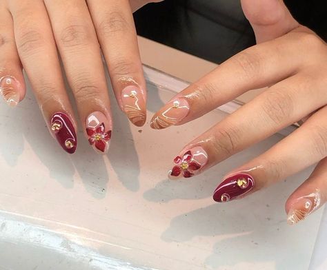 ⭐Hello, gorgeous   Welcome to my shop! I hope you find the perfect style that suits you. 💥Materials:💥  I use only high-quality materials to create durable and luxurious press-on nails that you can trust.   Here's how long they'll last:   - 1-2 days with adhesive tabs (included in the set)   - 2-3 weeks with nail glue   Plus, all nails are reusable if you care for them properly. Instructions are included with each set. 💥Sizes:💥 - **XS 14mm, 11mm, 12mm, 10mm, 8mm   - **S 15mm, 12mm, 13mm, 11mm Pointsetta Nail Design, Almond Nails Holiday, Xs Almond Nails, Nails Holiday Summer, Red Flower Nails, Red Nails Almond, Nails Tropical, Orchid Nails, Summer Nails Almond