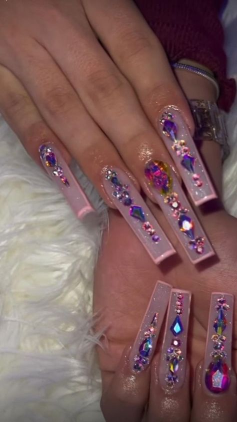 Cute Nails Sparkle, Baddie Nails Long, Acrylic Nails Pink, Nails Baddie, Acrylic Nail Ideas, Thermal Nails, Nails Sparkle, Nails Cute, Baddie Nails