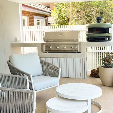 Cheers to unforgettable moments and flawless design! 🥂🔥


—————————
#repost @thecourtyardsydney

One of the pinnacles of outdoor living has to be friends and family over for a bbq

We custom designed this concrete cantilevered BBQ to complement the layout of this rear covered alfresco area and follow the curve of the pizza oven

#bbq #bbqlife #offformconcrete #alfresco #thecourtyardsydney #australiangarden #australianhomes #courtyardgarden #courtyards #designergarden #exteriorgarden Concrete Bbq, Alfresco Designs, Modern Mediterranean, Alfresco Area, Australian Garden, Bbq Area, Australian Homes, Courtyard Garden, Pizza Oven