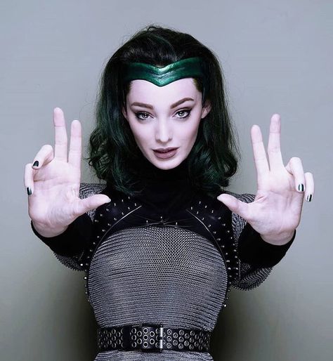 Polaris Cosplay, Polaris The Gifted, The Gifted Marvel, The Gifted Tv Show, Polaris Marvel, Maximoff Family, Morgana Le Fay, Emma Dumont, Lorna Dane