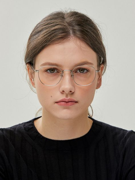 Glasses For Hooded Eyes, Glass Frames For Oval Face Women, Timeless Glasses Frames, Wire Rimmed Glasses Women, Glasses Frames For Square Face, 90s Glasses Frames, Wire Frame Glasses Women, Wire Glasses Frames Women, Modern Glasses Eyewear Women