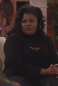 Nikki Parker Outfits, Nikki Parker, Monique The Parkers, Kim Parker, Kim Parker Outfits, The Parkers Tv Show Aesthetic, Hairstyles 00s, 90s Black Sitcom Fashion, 90s Beauty Aesthetic Black Women