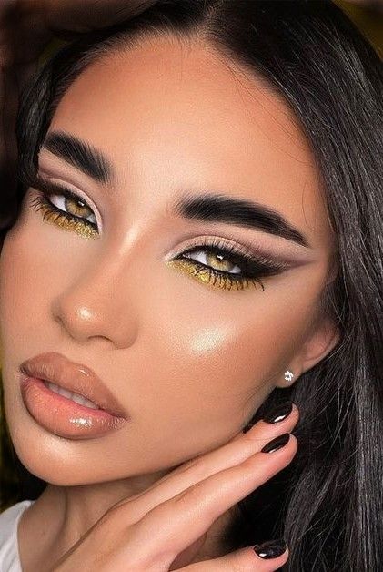 Brats Makeup Look, Country Makeup, Maquillage On Fleek, Face Art Makeup, Glamorous Makeup, Glowing Makeup, Dark Makeup, Eye Makeup Art, Gorgeous Makeup