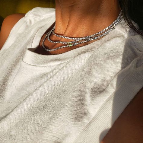 Tennis Necklaces You Can Actually Afford | Meet the Jewelers Diamond Tennis Necklace Outfit, Luxury Timeless Tennis Necklace For Women, Layered Tennis Necklace, Tenis Necklace Diamond, Tennis Necklace Outfit Casual, Tennis Necklace With Pendant, Classic Tennis Necklace For Everyday Luxury, Tennis Necklace Outfit, Luxury Silver Timeless Tennis Necklace