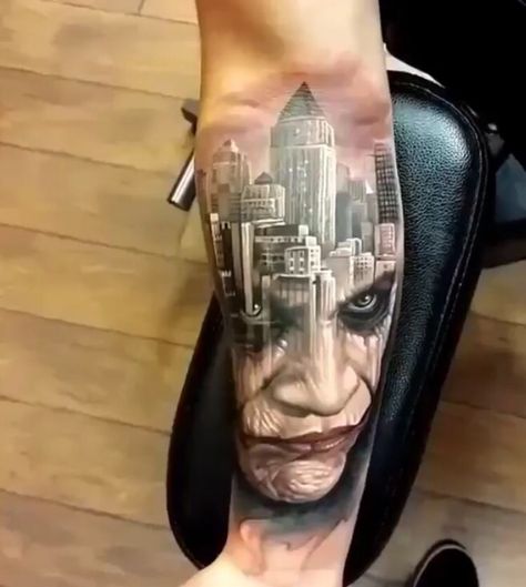 Joker tattoo Batman Joker Tattoo, Arlo Tattoo, Dc Tattoo, Tatoo 3d, Joker Tattoo Design, Places For Tattoos, Batman Tattoo, City Tattoo, Joker Tattoo