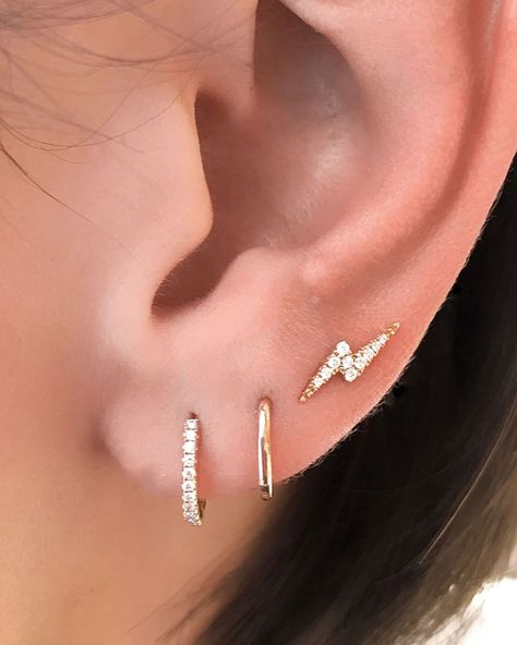 Spike Ring, Dainty Gold Earrings, Ear Style, نظارات شمسية, Small Earrings Studs, Diamond Star, Eternity Ring Diamond, Fine Earrings, Diamond Eternity