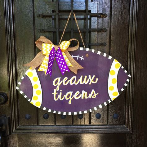 Texas Tech Football Door Hanger Wood Football Sign Man Lsu Door Hanger, Football Door Hangers, Football Crafts, Burlap Door Hanger, Football Ideas, Lsu Football, Burlap Door Hangers, Door Hanger Ideas, Painted Door