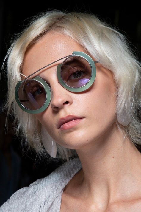 Milan Fashion Week Spring 2020, Fashion Show Backstage, Funky Glasses, Armani Sunglasses, Cool Glasses, Fashion Eye Glasses, Round Glasses, Fashion Eyeglasses, 2020 Fashion