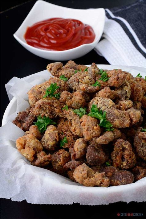 Tender Fried Chicken Gizzards recipe Tender Fried Chicken Gizzards Recipe, Fried Chicken Gizzards Recipe, Chicken Gizzards Recipe, Fried Chicken Gizzard Recipe, Fried Gizzards, Gizzard Recipe, Hawaiian Crockpot, Fried Liver, Gizzards Recipe