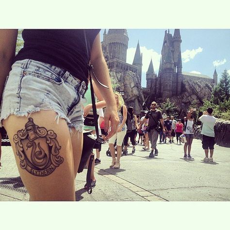 Land Tattoos, Slytherin Tattoo, Lion Turtle, Crest Tattoo, Ravenclaw Crest, Slytherin Outfit, Tattoos Photo, Slytherin Crest, Tattoo Thoughts