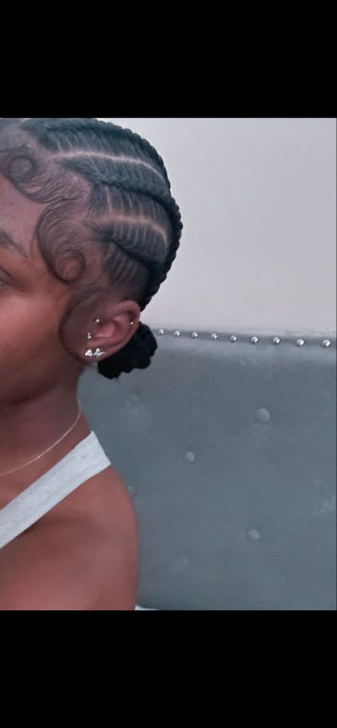 Dess Dior Knotless, Goddess Braids Dess Dior, Des Dior Braids, Dess Dior Ponytail, Dess Dior With Braids, Dess Dior Braided Bun, Dess Dior, Jewelry Piercing, Girl Braids