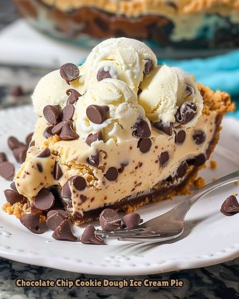 Recipes Lovers with Olivia | 🍪 Chocolate Chip Cookie Dough Ice Cream Pie 🍨 | Facebook Chocolate Chip Cookie Dough Ice Cream, Ice Cream Pie, Cookie Dough Ice Cream, Oreo Crust, Edible Cookies, Ice Cream Pies, Chocolate Chip Cookie Dough, Cream Pie, Vanilla Ice