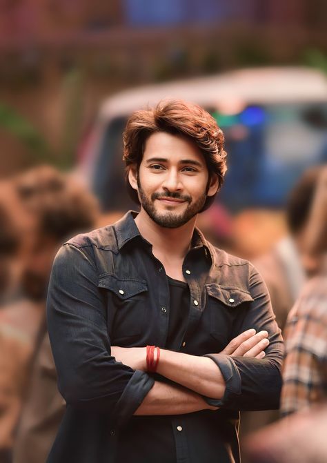 South Indian Hot Actors, Profile Photoshoot, Boy Background, Mahesh Babu Wallpapers, Iron Man Photos, Dhoni Photos, Actors Illustration, Facebook Content, Smile Images