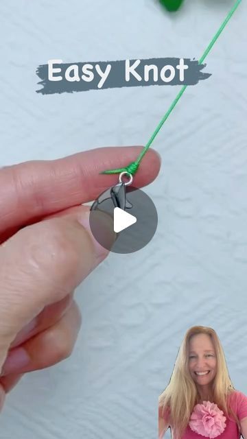 Thousands of Tips on Instagram: "Easy way to make a knot on the lobster claw clasp  Credits:@braided_bazaar" Knot Tying For Jewelry, Finishing Knots For Jewelry, Knots For Jewelry Making, Knots For Necklaces, Jewelry Knots How To Tie, Slip Knot Bracelet Diy, How To Make A Necklace, Jewellery Knots, Knotted Necklace Diy