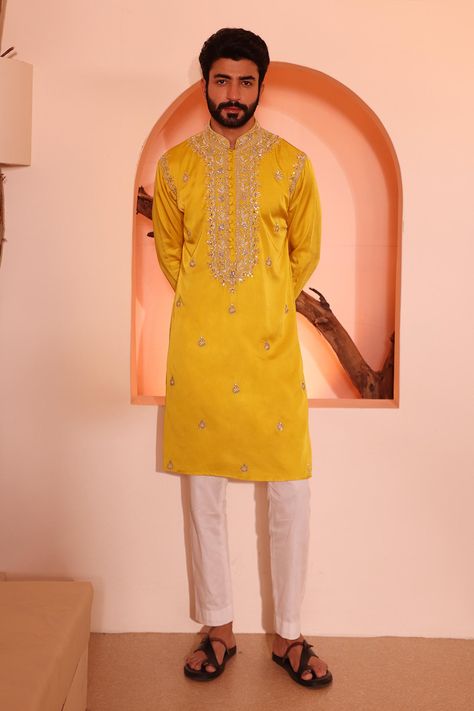 Yellow Kurta Men, Groom Haldi, Marriage Outfit, Silk Kurta Set, Wardrobe Planner, Wedding Kurta, Wedding Kurta For Men, Haldi Outfits, Yellow Kurta